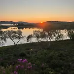 Casa vacanze Flott Og Naust Med Beliggenhet Ved Vannet! Sandsletta