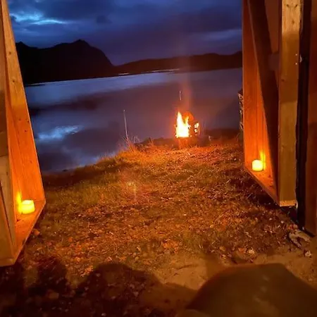 Flott I Lofoten Med Nydelig Beliggenhet Ved Vannet *