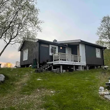 Flott I Lofoten Med Nydelig Beliggenhet Ved Vannet *