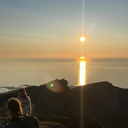Flott I Lofoten Med Nydelig Beliggenhet Ved Vannet *