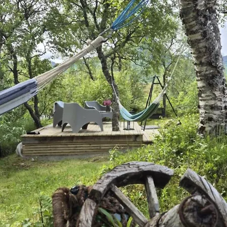 Flott I Lofoten Med Nydelig Beliggenhet Ved Vannet